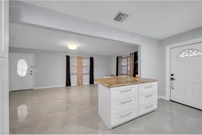 77 Glenmont Dr W, North Fort Myers, FL 33917 - Photo 7