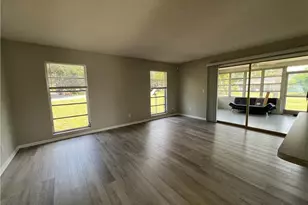1920 W Lakeview Blvd, North Fort Myers, FL 33903 - Photo 3