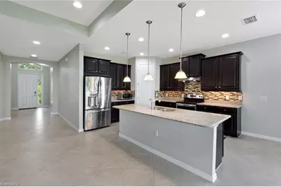 8649 Banyan Bay Blvd, Fort Myers, FL 33908 - Photo 7