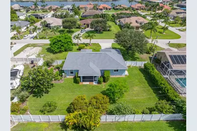 1108 SW 44th Ter, Cape Coral, FL 33914 - Photo 9