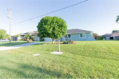 115 SE 35th Ter, Cape Coral, FL 33904 - Photo 3