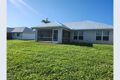 1713 SW 13th St, Cape Coral, FL 33991 - Photo 23