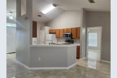 1713 SW 13th St, Cape Coral, FL 33991 - Photo 5