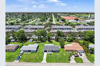 638 NE 15th Ct, Cape Coral, FL 33909 - Photo 37