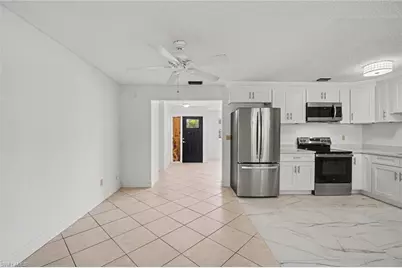 638 NE 15th Ct, Cape Coral, FL 33909 - Photo 7