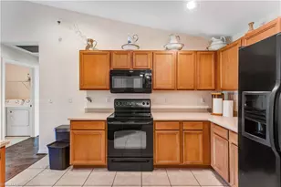 3525 NE 18th Ave, Cape Coral, FL 33909 - Photo 7