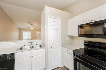 215 Manasota St, Fort Myers, FL 33913 - Photo 7