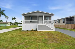 7 Birch Blvd, Fort Myers, FL 33908 - Photo 1