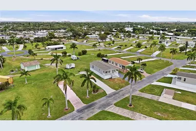 7 Birch Blvd, Fort Myers, FL 33908 - Photo 27