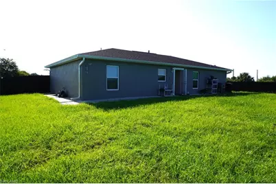 108 Dublin Cir, Labelle, FL 33935 - Photo 17