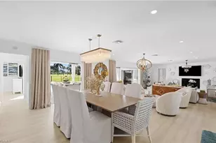 2728 Crayton Rd, Naples, FL 34103 - Photo 7