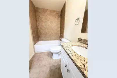 717 SE 7th St, Cape Coral, FL 33990 - Photo 5