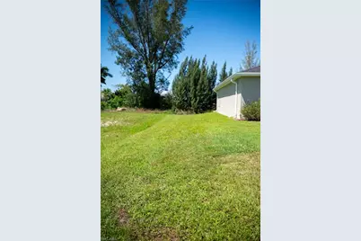 1729 NW 20th Ter, Cape Coral, FL 33993 - Photo 23