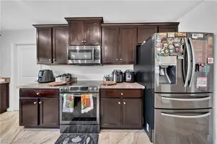 527 NW 27th Ave, Cape Coral, FL 33993 - Photo 25
