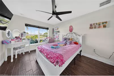 527 NW 27th Ave, Cape Coral, FL 33993 - Photo 7