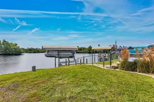 37 Channel Ln, Fort Myers, FL 33905 - Photo 3