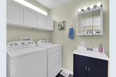 37 Channel Ln, Fort Myers, FL 33905 - Photo 15