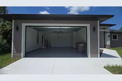 580 Woodview Dr, Lehigh Acres, FL 33972 - Photo 35