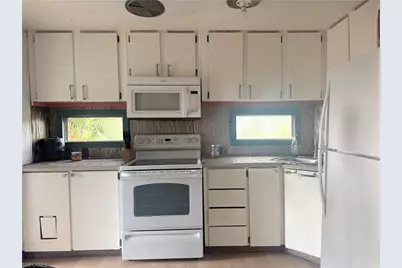 4821 Curlew Dr, Saint James City, FL 33956 - Photo 3