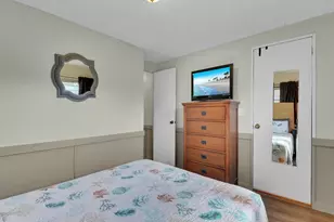 300 Shoreland Dr, Fort Myers, FL 33905 - Photo 21