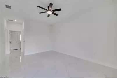 1810 NE 6th Pl, Cape Coral, FL 33909 - Photo 13