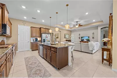 3286 Baravaldo Cir, Cape Coral, FL 33909 - Photo 9