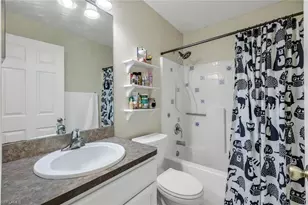 1006 NE 6th Pl, Cape Coral, FL 33909 - Photo 21