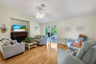 1006 NE 6th Pl, Cape Coral, FL 33909 - Photo 3