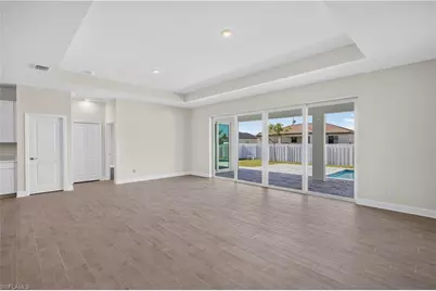 1011 NW 9th St, Cape Coral, FL 33993 - Photo 9