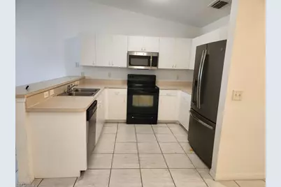 1305 SE 8th Ave, Cape Coral, FL 33990 - Photo 17