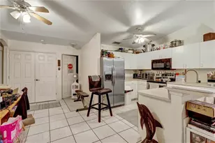 1305 SE 8th Ave, Cape Coral, FL 33990 - Photo 7