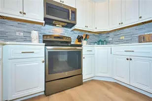 8837 E Bay Cir, Fort Myers, FL 33908 - Photo 31