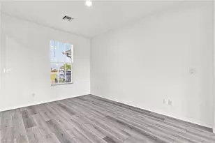 2001 NE 17th Ave, Cape Coral, FL 33909 - Photo 11