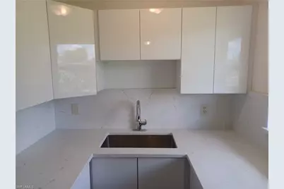 1629 Pawnee St, Fort Myers, FL 33916 - Photo 5