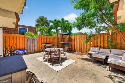 1448 Park Shore Cir #2, Fort Myers, FL 33901 - Photo 21