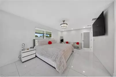 713 SE 43rd St, Cape Coral, FL 33904 - Photo 31