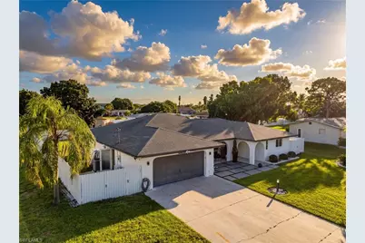713 SE 43rd St, Cape Coral, FL 33904 - Photo 3