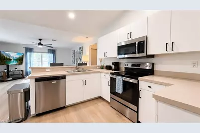 15664 Spring Line Ln, Fort Myers, FL 33905 - Photo 9