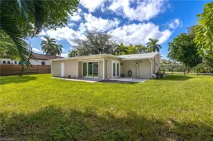 1223 Biltmore Dr, Fort Myers, FL 33901 - Photo 37