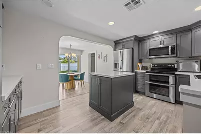 1223 Biltmore Dr, Fort Myers, FL 33901 - Photo 15