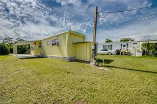 121 Lantern Pl, North Fort Myers, FL 33917 - Photo 37
