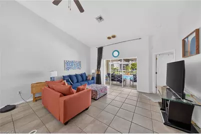 3515 SW Santa Barbara Pl, Cape Coral, FL 33914 - Photo 5