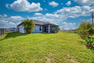 1154 NW 6th Pl, Cape Coral, FL 33993 - Photo 27