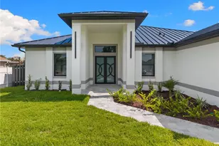1516 NE 2nd Terrace, Cape Coral, FL 33909 - Photo 3