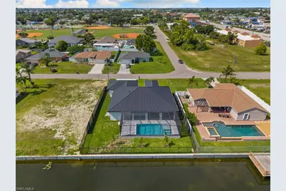 1516 NE 2nd Ter, Cape Coral, FL 33909 - Photo 41