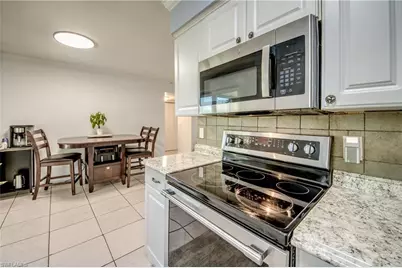 2912 Poinciana Dr, Naples, FL 34105 - Photo 19