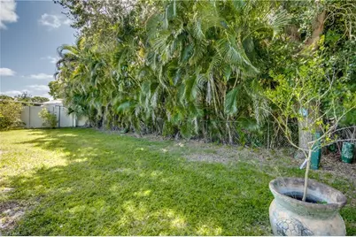 2912 Poinciana Dr, Naples, FL 34105 - Photo 45