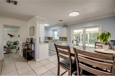 2912 Poinciana Dr, Naples, FL 34105 - Photo 9