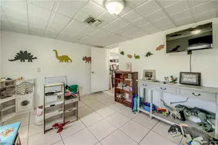2912 Poinciana Dr, Naples, FL 34105 - Photo 27