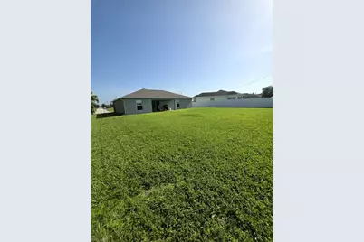 1812 SW 32nd St, Cape Coral, FL 33914 - Photo 21